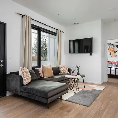 Apartment 12 South/ Gulch Luxury Nashville