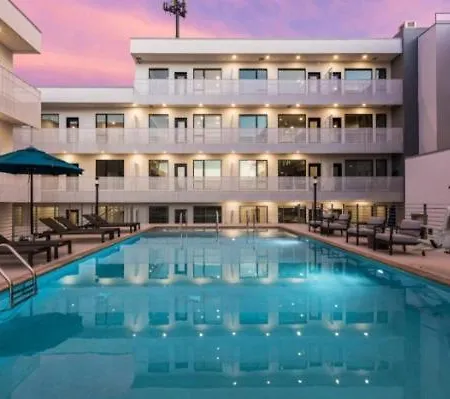 12 South/ Gulch Luxury *