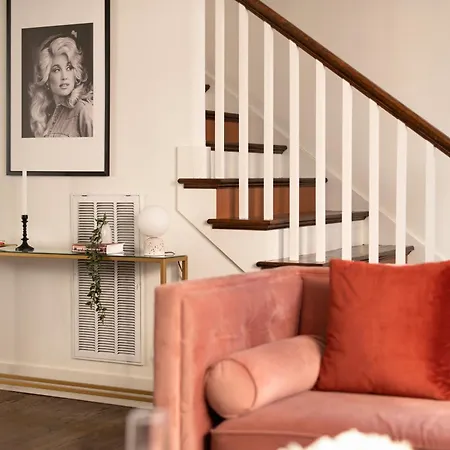 Apartment Hart 16 By Avantstay Gorgeous Town House W Modern Amenities In