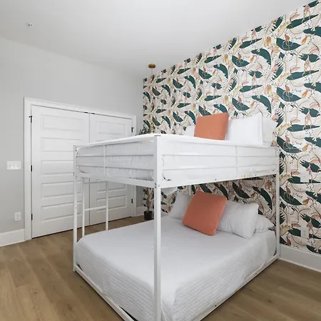 Near Downtown Broadway & Stadium With Free Parking Apartment *