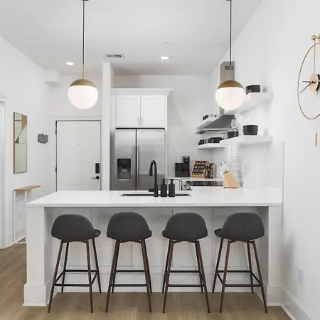Near Downtown Broadway & Stadium With Free Parking *