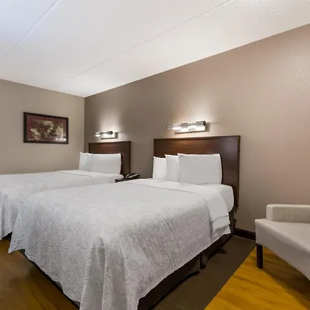 Red Roof Plus+ Airport 3* Nashville