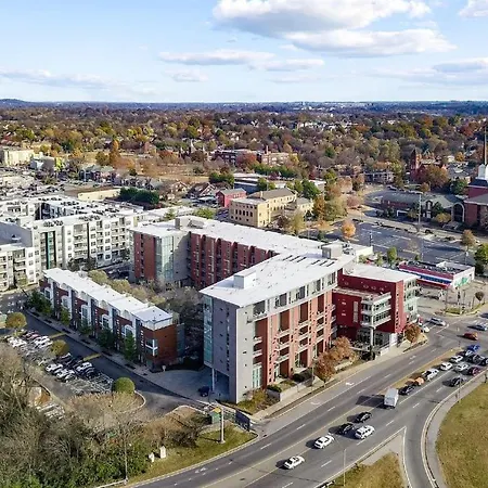 Two Story 2bd 2ba A Work Live
