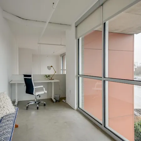 Two Story 2bd 2ba A Work Live * Nashville