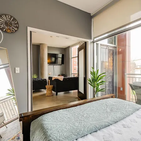 Longterm Just Across The River From Downtown- Fully Equipped For Long Term Holiday home *