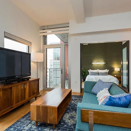 Holiday home Artsy Extended Retreat Downtown