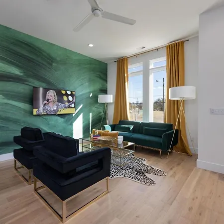 - 1106 Buchanan St Unit B *