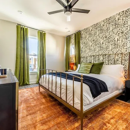 Holiday home - 232 Oceola Ave
