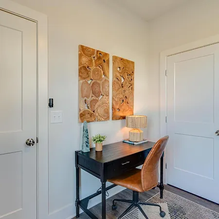 - 5627, 5629, 5631 Lenox Ave - Combo Holiday home