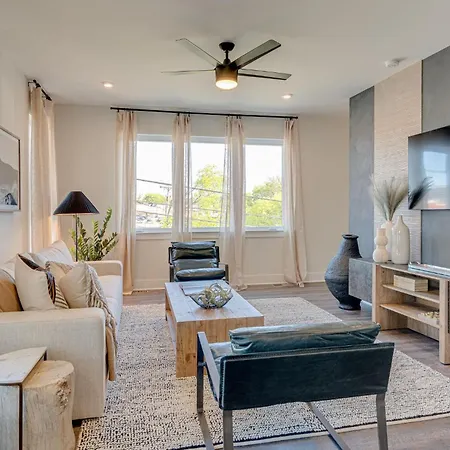 - 5627, 5629, 5631 Lenox Ave - Combo Holiday home *