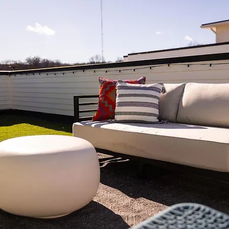 Holiday home - 232 Oceola Ave Nashville