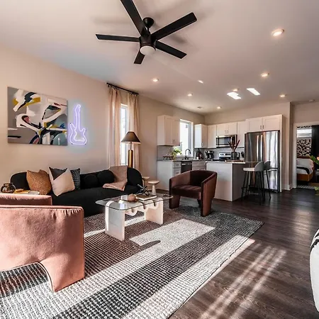 Holiday home - 232 Oceola Ave