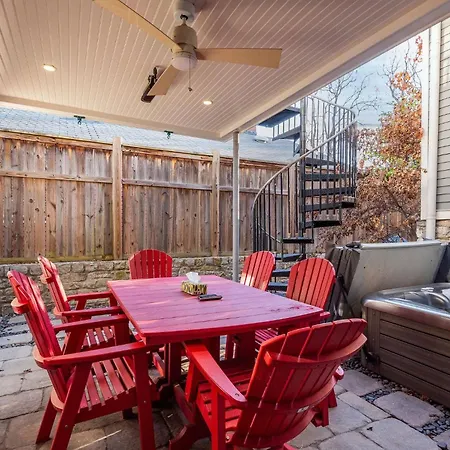 - 404 Taylor St. Holiday home *