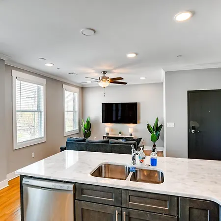 Modern Condo: Walk To Local Breweries! Nashville