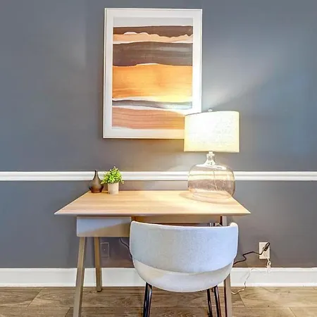 Landing Modern With Amazing Amenities *