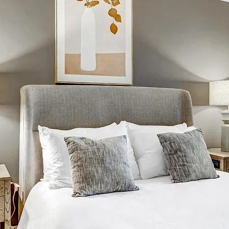 Landing Modern With Amazing Amenities Nashville