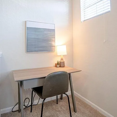 Landing Modern With Amazing Amenities Apartment Nashville