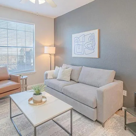 Landing Modern With Amazing Amenities *