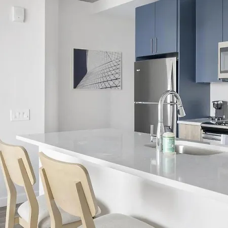 Apartment Landing - Modern With Amazing Amenities