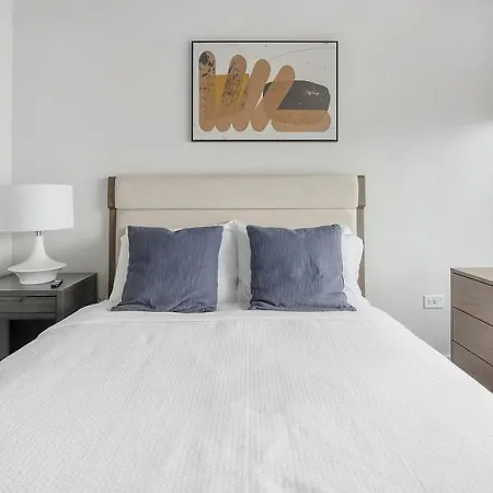 Landing - Modern With Amazing Amenities