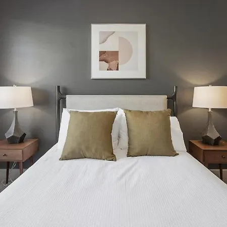Landing Modern With Amazing Amenities * Nashville