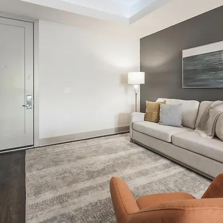 Landing Modern With Amazing Amenities Apartment