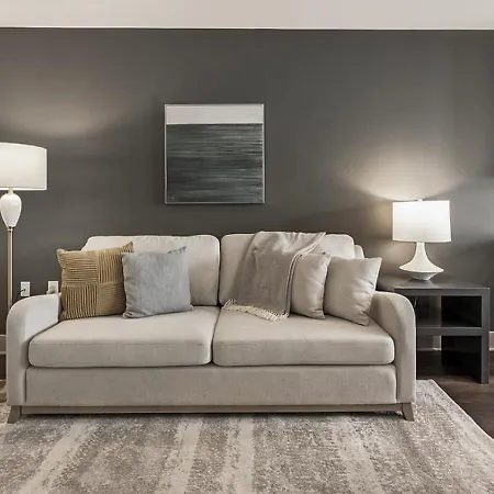 Apartment Landing Modern With Amazing Amenities Nashville