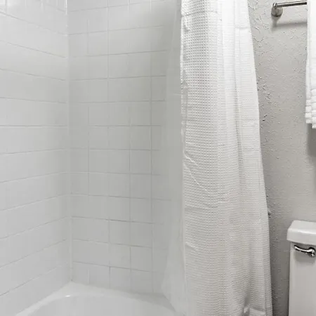 Apartment Landing Modern With Amazing Amenities Nashville