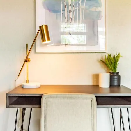 Landing Modern With Amazing Amenities Nashville