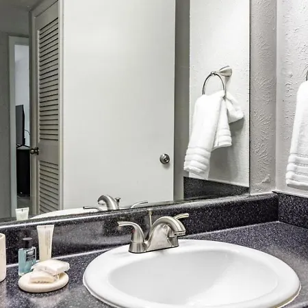 Apartment Landing Modern With Amazing Amenities