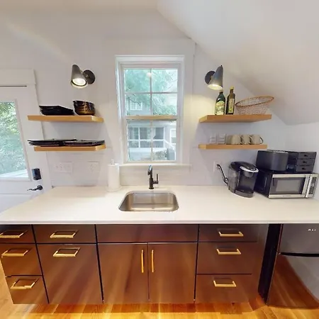 Bungalow In 12 South