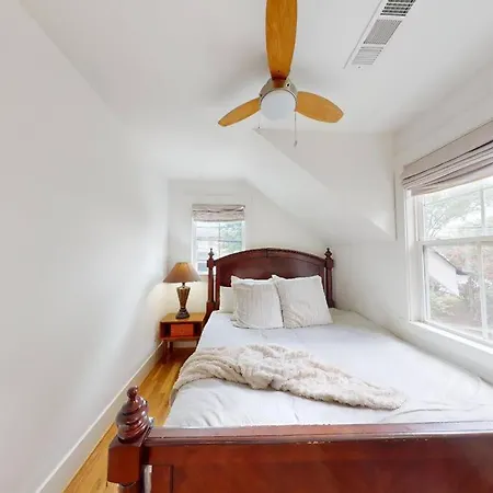 Apartment Bungalow In 12 South Nashville