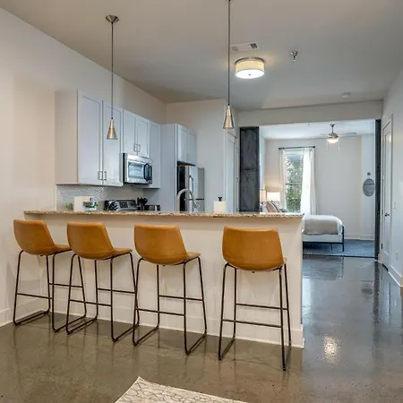 4 Designer Loft Units - Min To Broadway Hotel Nashville
