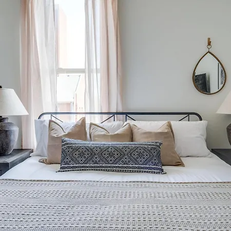 Lofts At 30th - Modern Country - 6 Minutes To Broadway