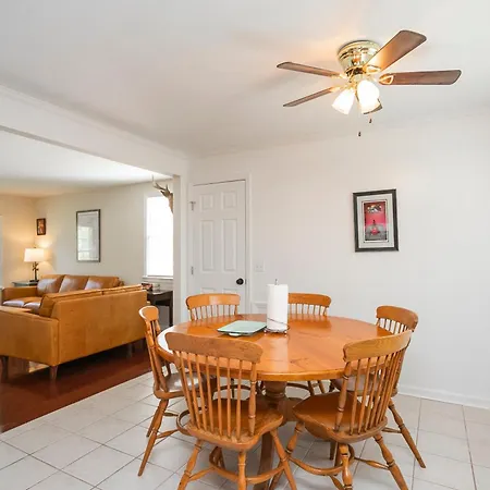 Apartment The Dakota In Sylvan Heights
