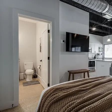 Loft Style Studio With 2 Queen Beds 7 Mins To Dt Apartment