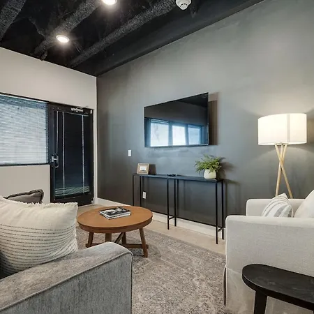 Loft Style Studio With 2 Queen Beds 7 Mins To Dt Nashville