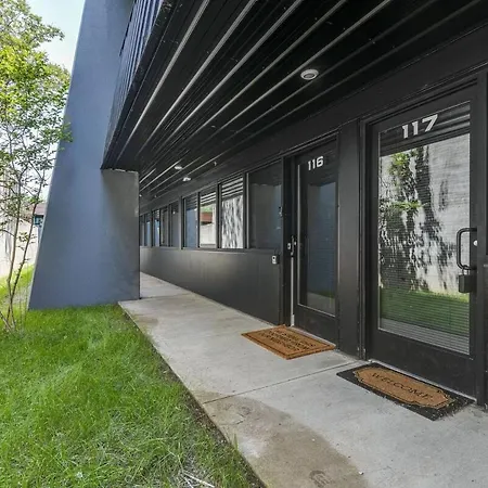 Apartment Loft Style Studio With 2 Queen Beds 7 Mins To Dt Nashville
