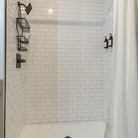Apartment With 2 Queen Beds 7 Mins To Dt *