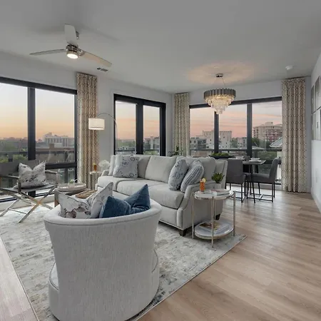 Holiday home Parthenon Penthouse - Odyssey - Heart Of Midtown