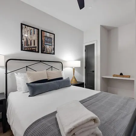 Misty-odyssey-mins To Broadway-pool & Full Gym! Holiday home Nashville