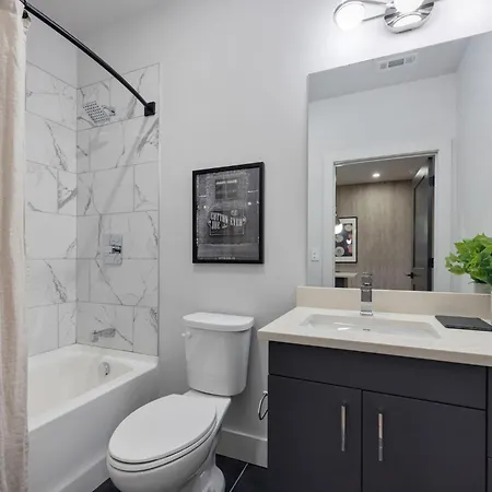 Holiday home Misty-odyssey-mins To Broadway-pool & Full Gym! Nashville