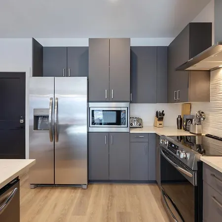 Midtown Meadow - Odyssey - Heart Of Midtown * Nashville