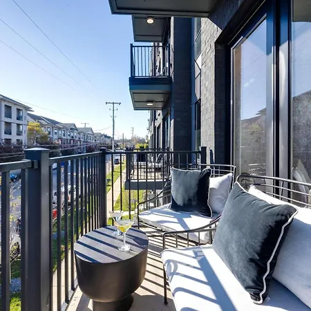 Midtown Meadow - Odyssey - Heart Of Midtown *