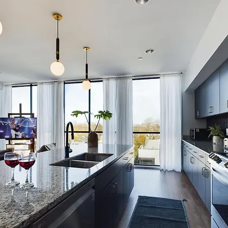 Holiday home Foxtrot Tango - 2 New Homes - 12 South *
