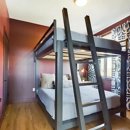 Holiday home Foxy Skies - Private Rooftop - 5 Mins To Broadway Nashville