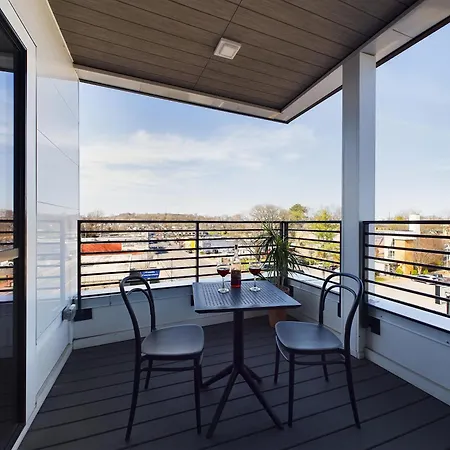 Foxtrot Tango - 2 New Homes - 12 South Nashville