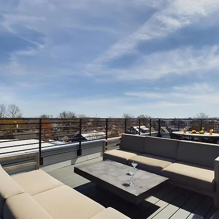 Holiday home Foxy Skies - Private Rooftop - 5 Mins To Broadway Nashville