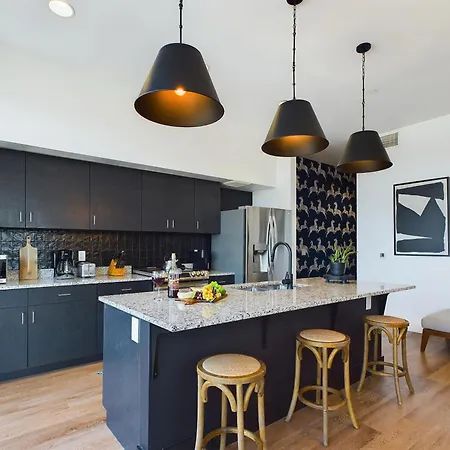 Holiday home Foxy Skies - Private Rooftop - 5 Mins To Broadway Nashville