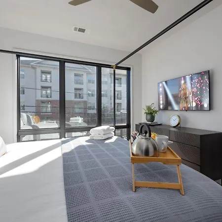 Midtown Meadow - Odyssey - Heart Of Midtown Holiday home